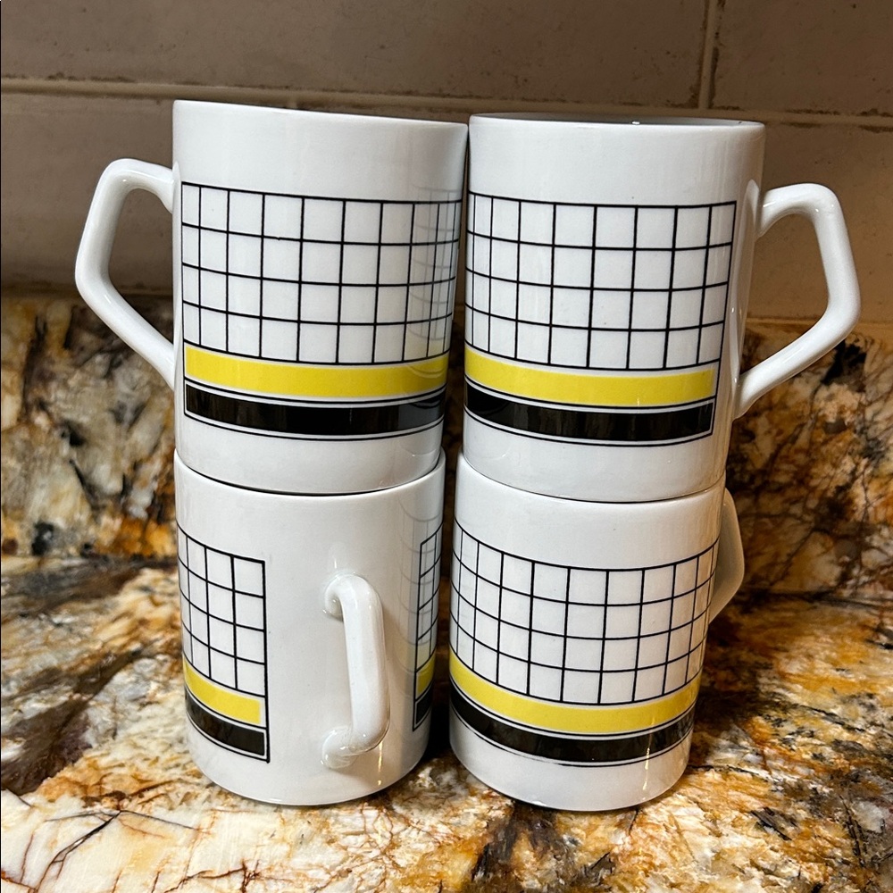 Set of 4 Vintage ZSOLNAY Geometric Grid Pattern Mugs Made in Hungary